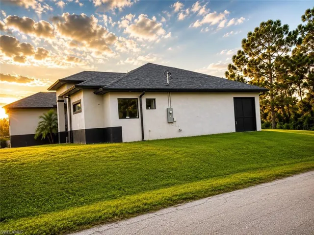 1807 W 11th  ST, Lehigh Acres, FL 33972