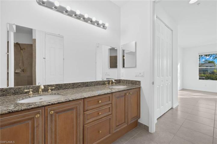 1430 Mariposa CIR # 103, NAPLES FL 34105