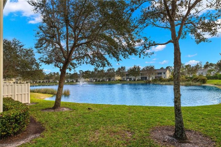 1430 Mariposa CIR # 103, NAPLES FL 34105