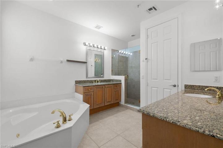 1430 Mariposa CIR # 103, NAPLES FL 34105