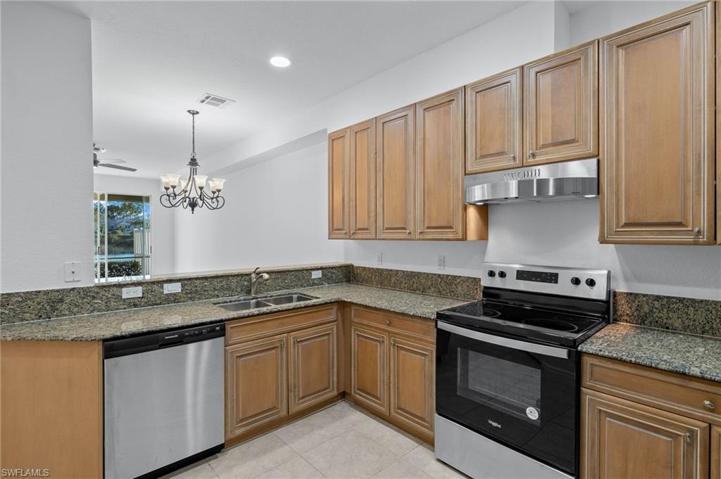 1430 Mariposa CIR # 103, NAPLES FL 34105
