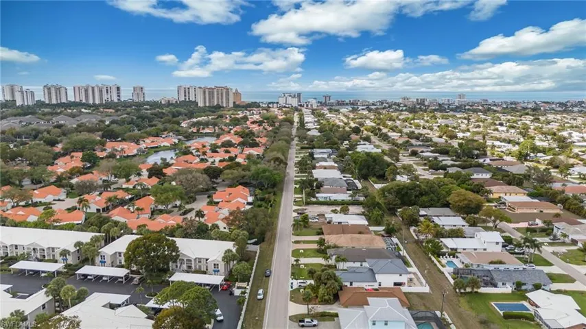 793  91st N AVE, Naples, FL 34108