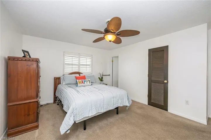 Master with walk in closet