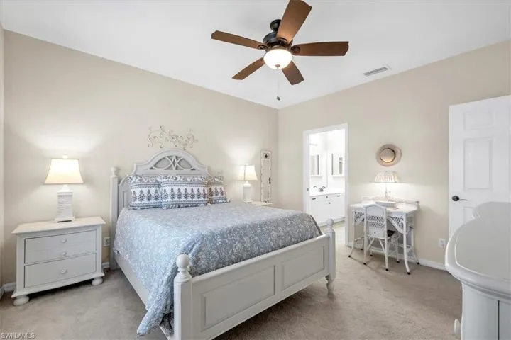 250 Robin Hood Cir 202, Naples, Florida 34104
