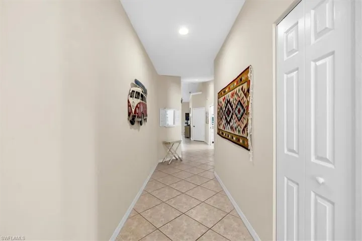 250 Robin Hood Cir 202, Naples, Florida 34104