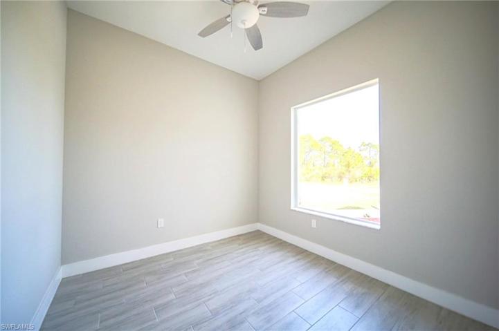 Amazing Private Office/Den Or 4th Bedroom!