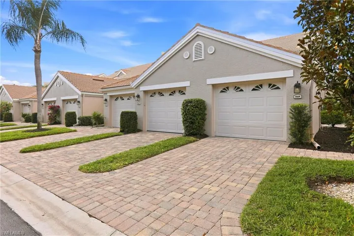Detached Garage