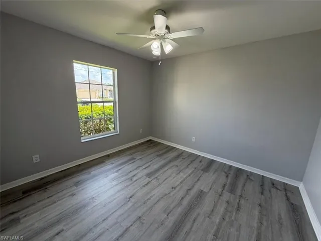 1722 Ne 21st St, Cape Coral, Florida 33909