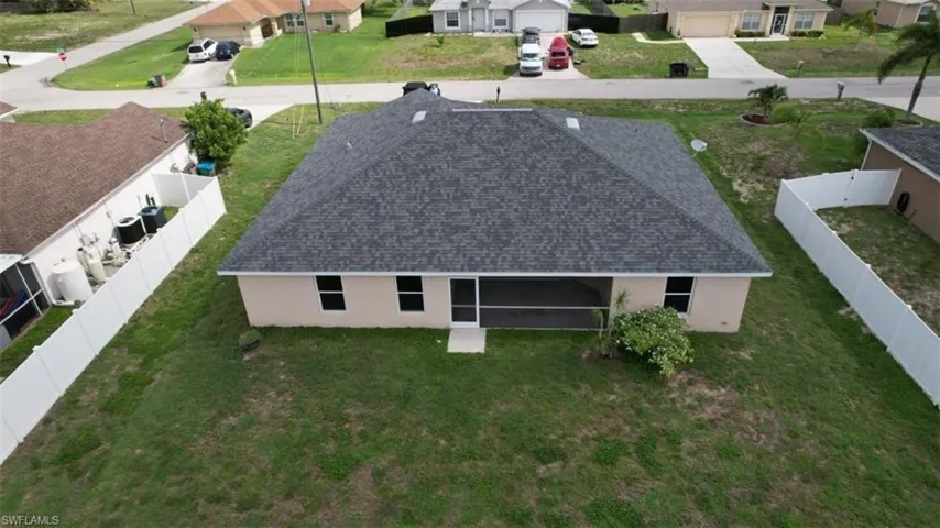 1722 Ne 21st St, Cape Coral, Florida 33909