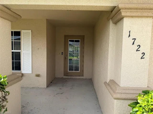 1722 Ne 21st St, Cape Coral, Florida 33909