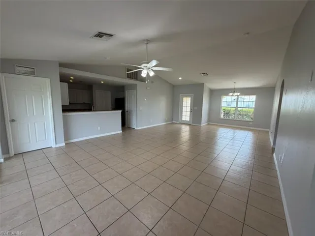 1722 Ne 21st St, Cape Coral, Florida 33909