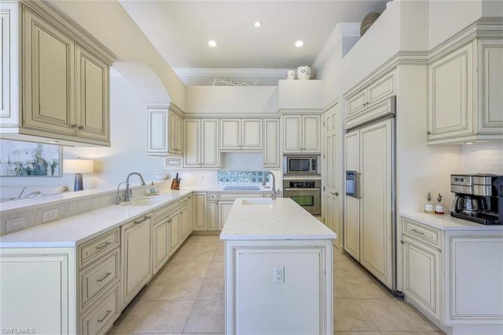 The kitchen is large enough for more than one chef!
