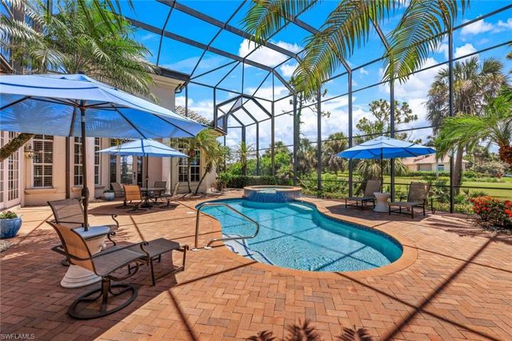 This courtyard is simply spectacular!