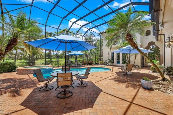 If you love tropical weather and relaxing in a bathing suit year round, this is the home for you!