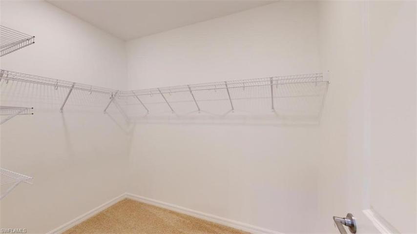 422 SW 31st Place