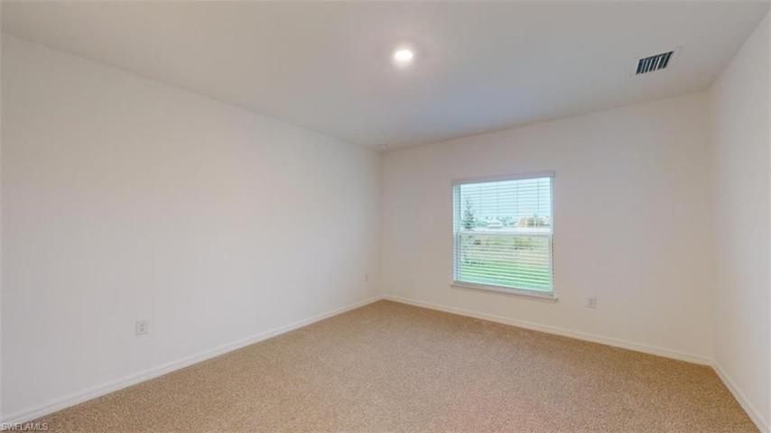 422 SW 31st Place