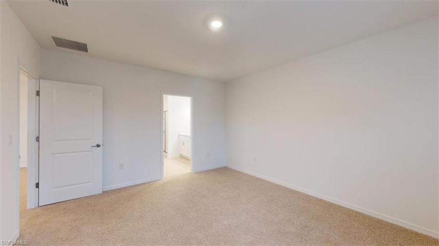 422 SW 31st Place