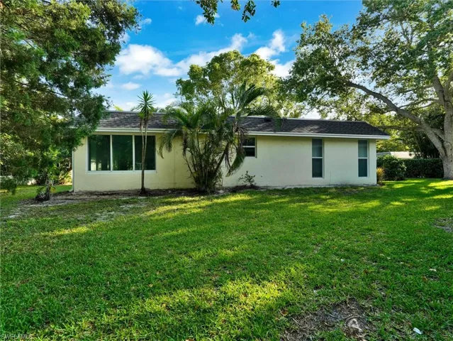 205 Georgetown Blvd 23, Naples, Florida 34112