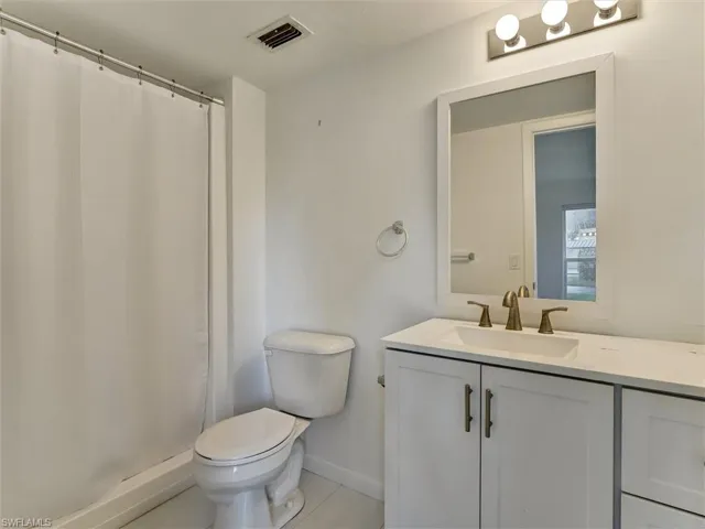 205 Georgetown Blvd 23, Naples, Florida 34112