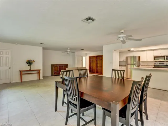 205 Georgetown Blvd 23, Naples, Florida 34112