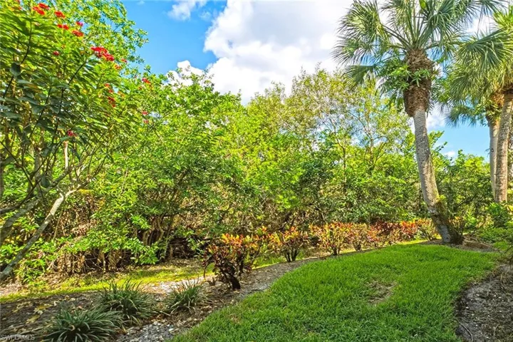 8335 Whisper Trace Way 105, Naples, Florida 34114