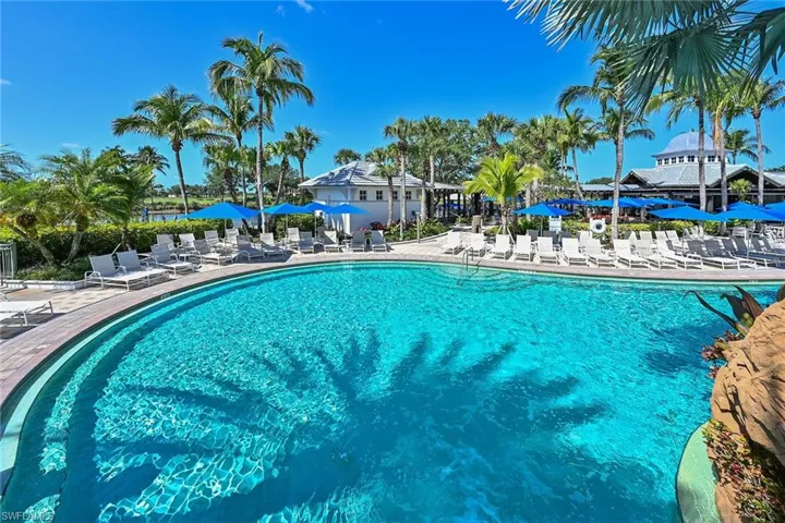 8335 Whisper Trace Way 105, Naples, Florida 34114