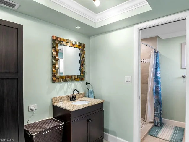 Master bathroom with modern finishes.