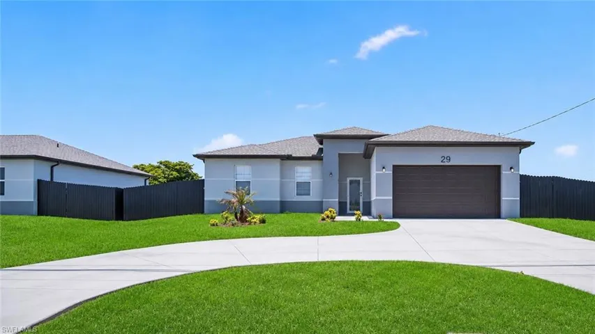29 Diplomat Pkwy E, Cape Coral, Florida 33909