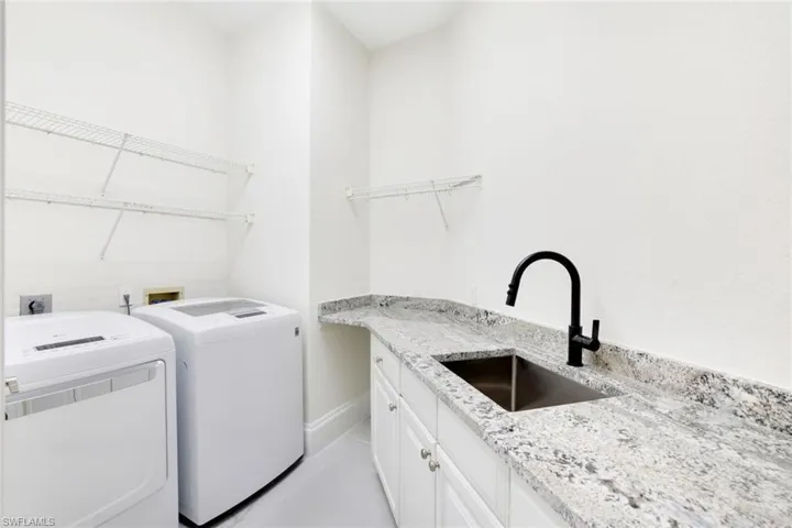 6628  Glen Arbor  WAY, Naples, FL 34119