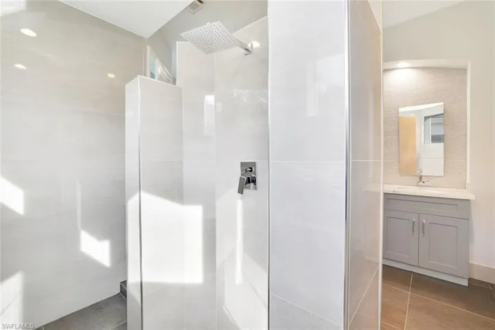 6628  Glen Arbor  WAY, Naples, FL 34119