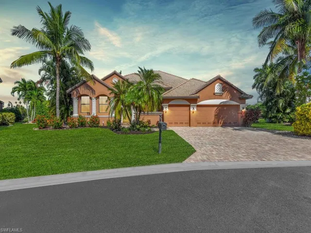 8844  Tropical  CT, Fort Myers, FL 33908