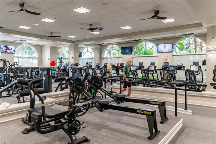 9614  Campanile  CIR, Naples, FL 34114