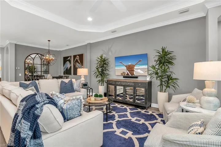 9614  Campanile  CIR, Naples, FL 34114