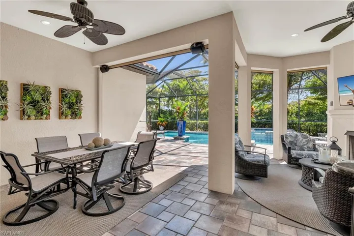 9614  Campanile  CIR, Naples, FL 34114
