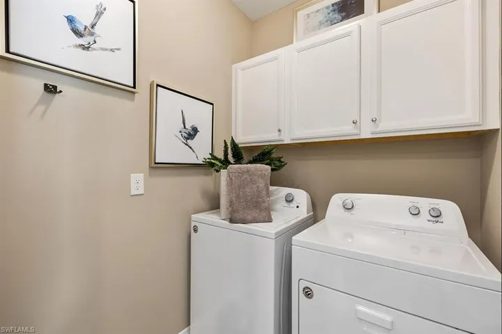 918  Enbrook  LOOP, Naples, FL 34114