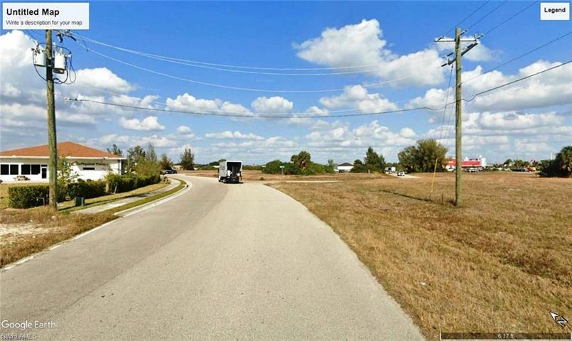 View from SW 6th Ter towards East -Farmer Joe's in background on right