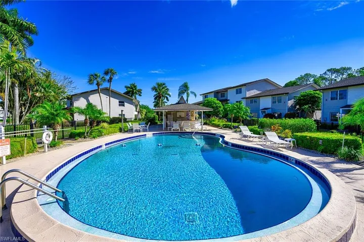180  Cypress E WAY, Naples, FL 34110