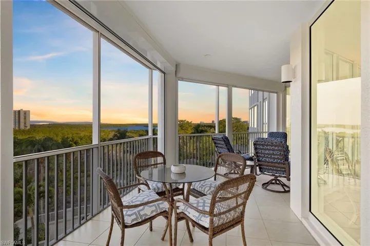 325  Dunes  BLVD, Naples, FL 34110