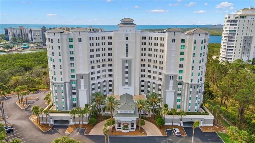 325  Dunes  BLVD, Naples, FL 34110