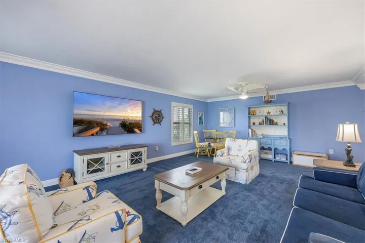 1275  Gulf Shore N BLVD, Naples, FL 34102