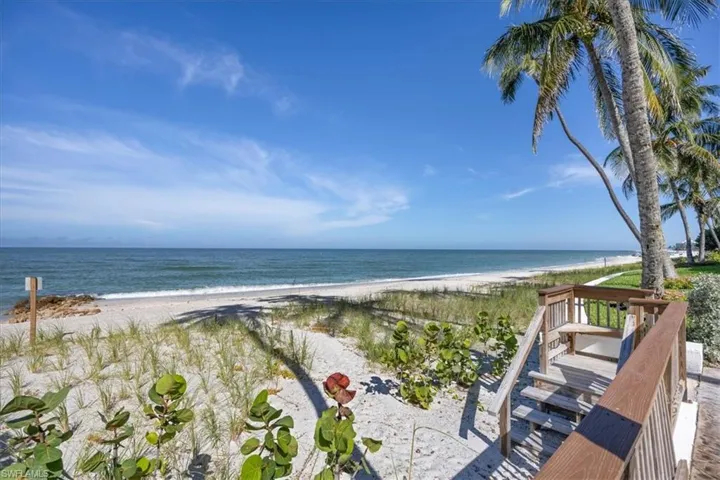 1275  Gulf Shore N BLVD, Naples, FL 34102