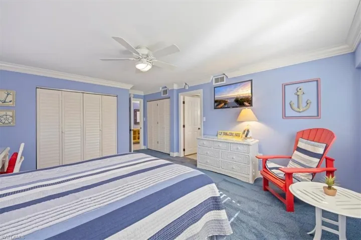1275  Gulf Shore N BLVD, Naples, FL 34102