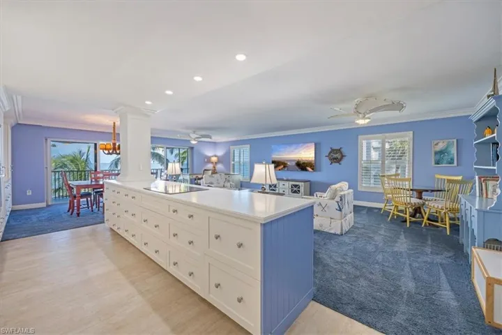 1275  Gulf Shore N BLVD, Naples, FL 34102