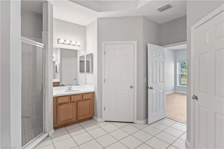 11123 River Trent Ct, Lehigh Acres Fl 33971