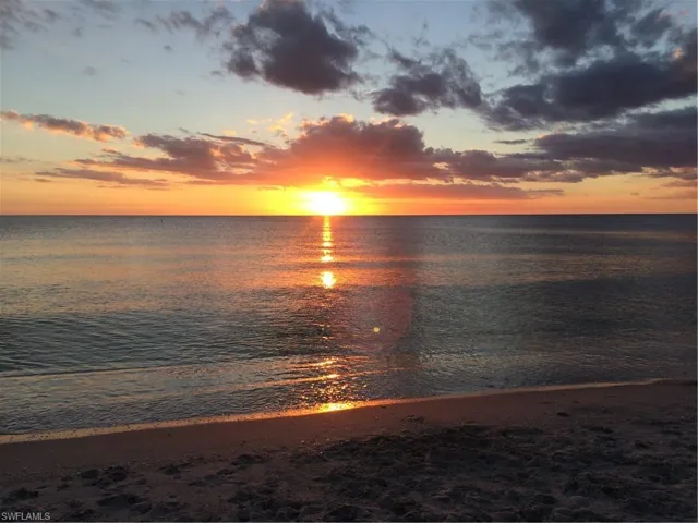 SUNSET NAPLES