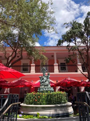Old Naples