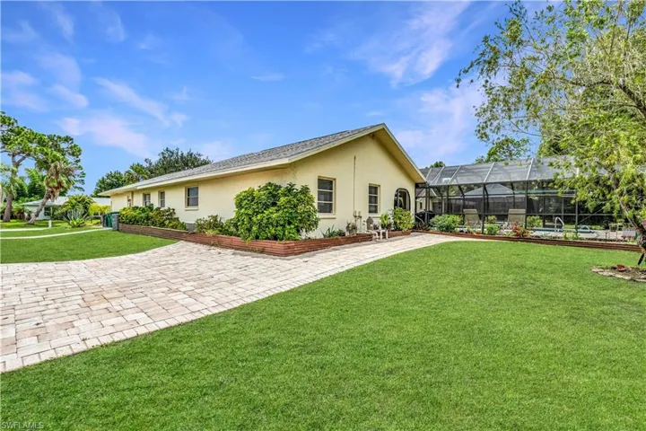 19217 Abhenry Cir, Port Charlotte, Florida 33948