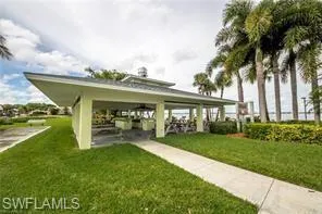 9900 Sunset Cove Ln 117, Fort Myers, Florida 33919