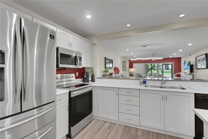 9900 Sunset Cove Ln 117, Fort Myers, Florida 33919