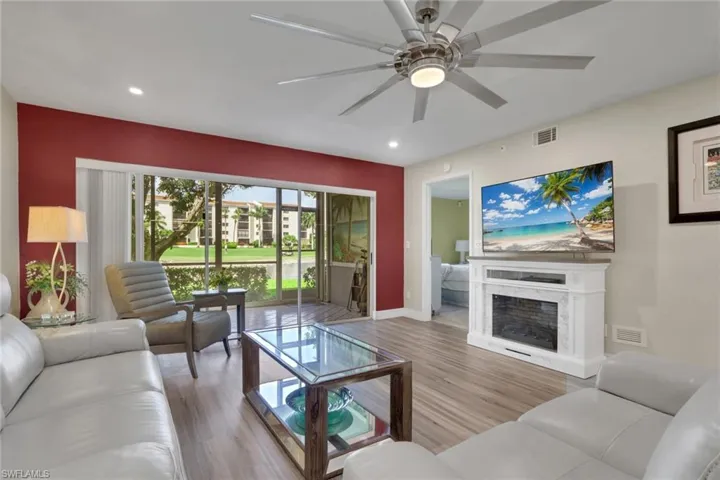9900 Sunset Cove Ln 117, Fort Myers, Florida 33919